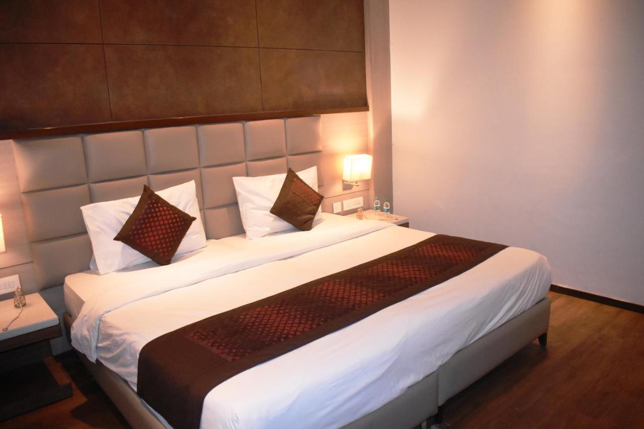 Lemonwood Suites By F9 Hotels - Trivoli Garden Chhatarpur Nueva Delhi Exterior foto