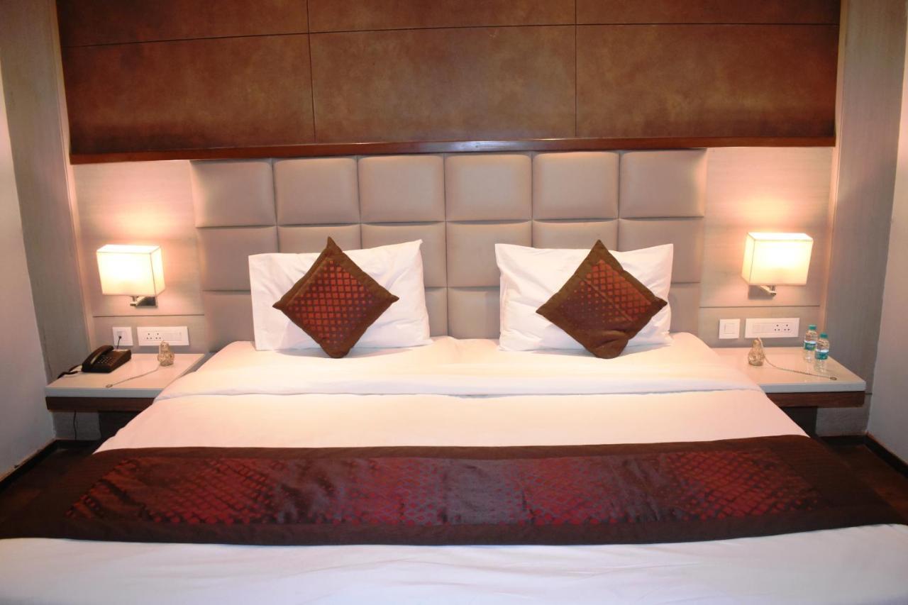 Lemonwood Suites By F9 Hotels - Trivoli Garden Chhatarpur Nueva Delhi Exterior foto