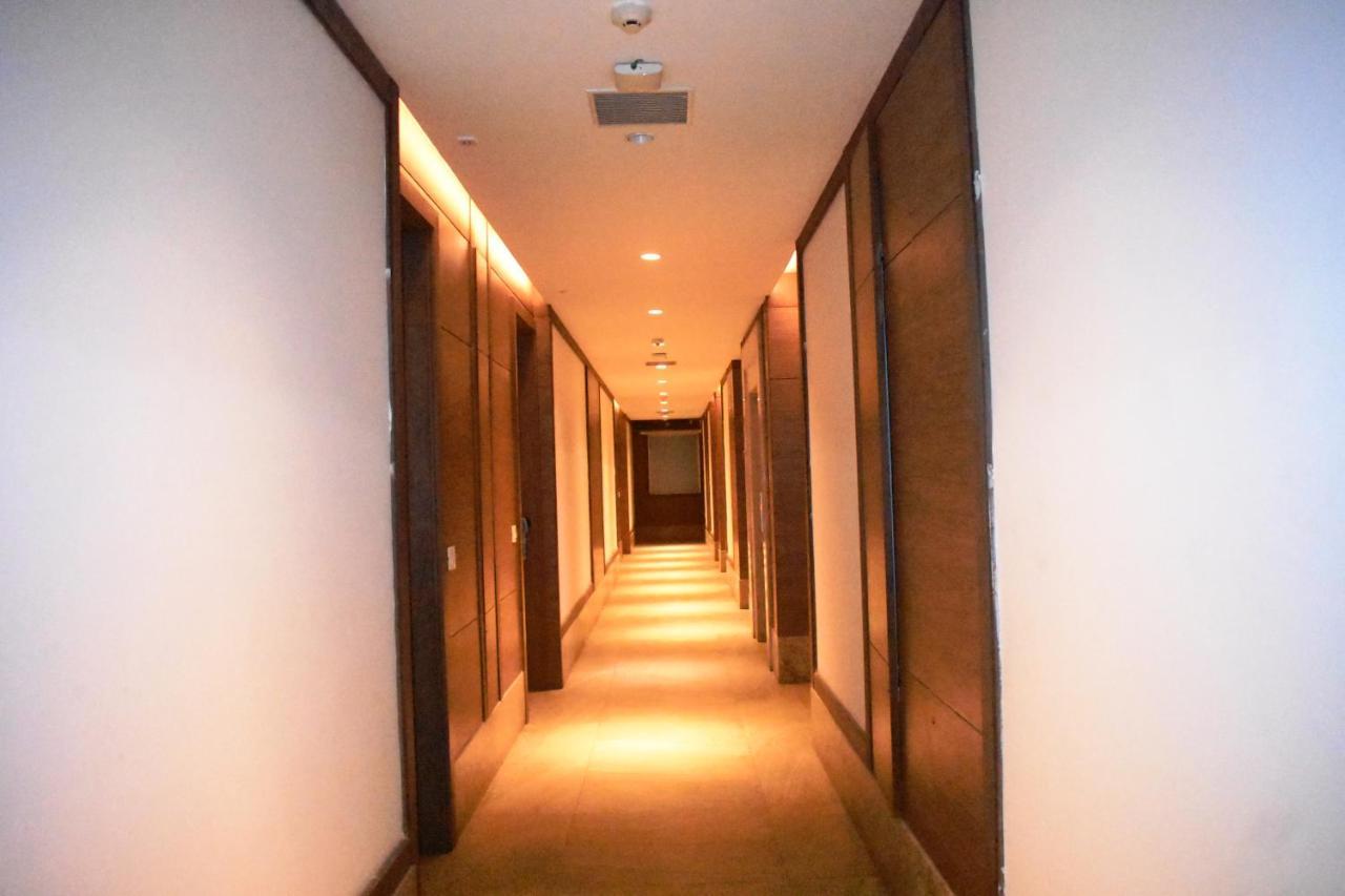 Lemonwood Suites By F9 Hotels - Trivoli Garden Chhatarpur Nueva Delhi Exterior foto