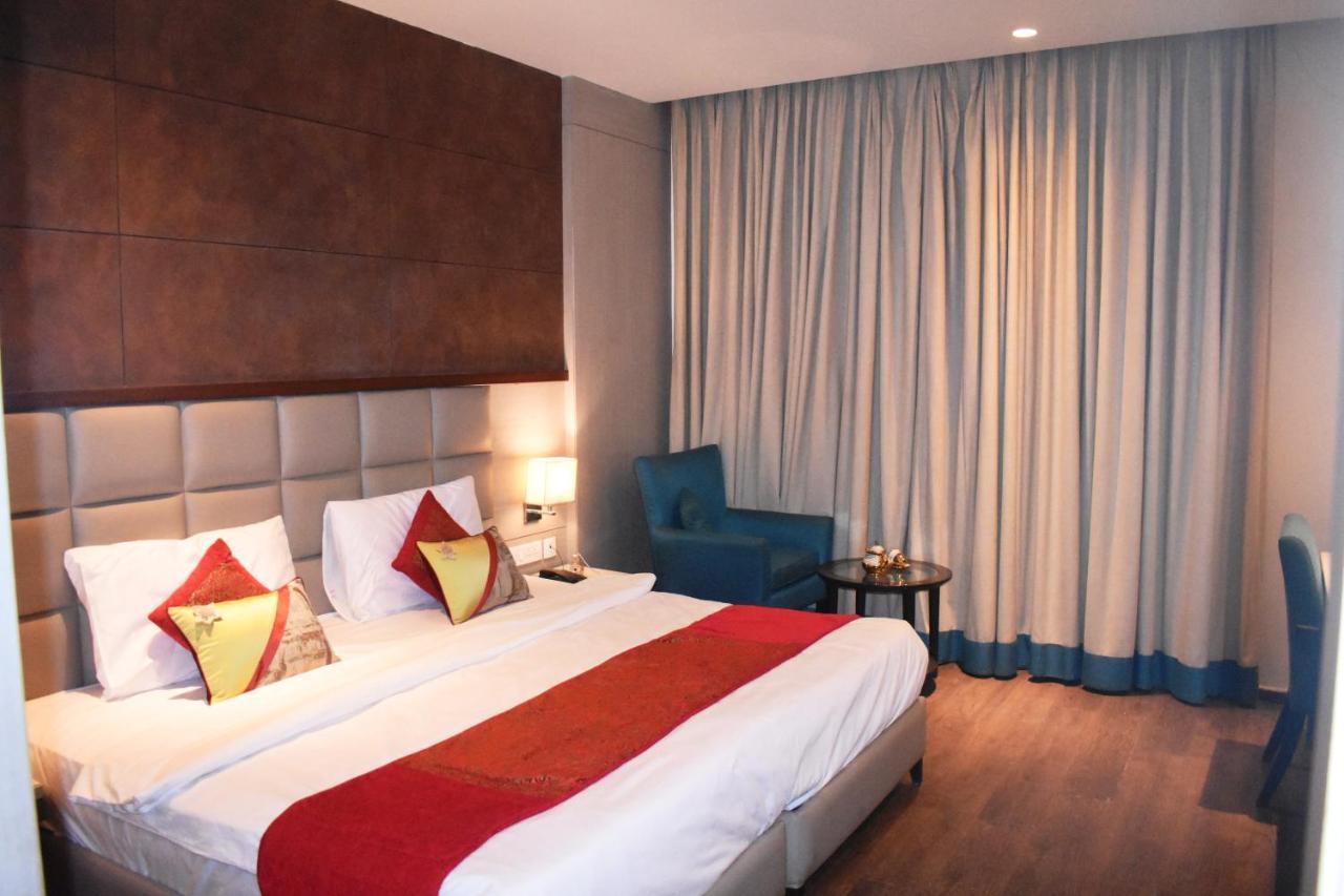 Lemonwood Suites By F9 Hotels - Trivoli Garden Chhatarpur Nueva Delhi Exterior foto