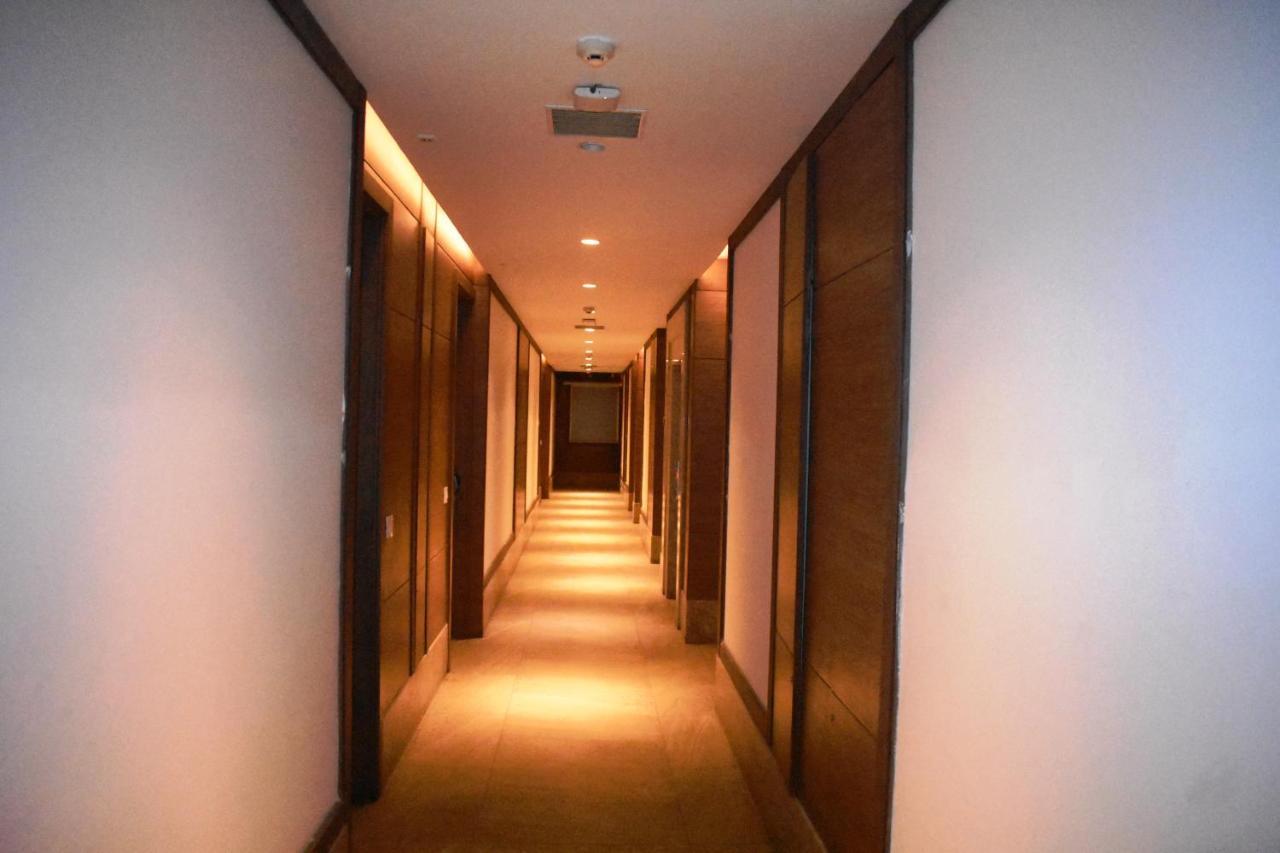 Lemonwood Suites By F9 Hotels - Trivoli Garden Chhatarpur Nueva Delhi Exterior foto